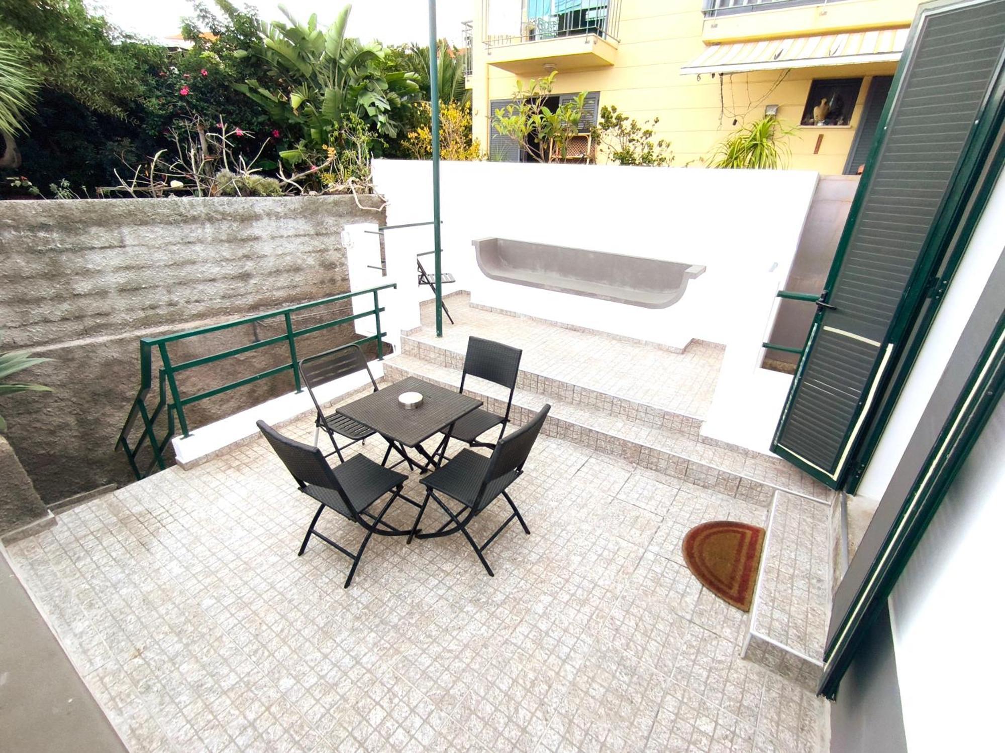 Tiny House Villa Funchal  Buitenkant foto